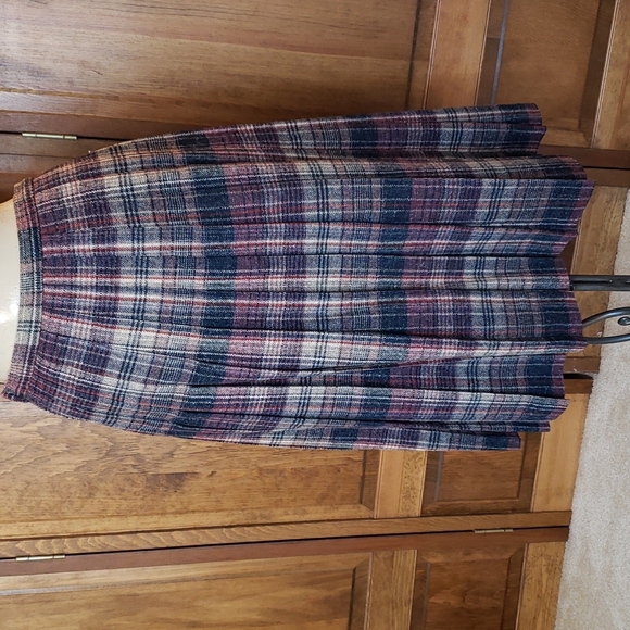 Evan Picone Vintage Plaid Pleated Wool Skirt Sz 12 - Picture 2 of 7